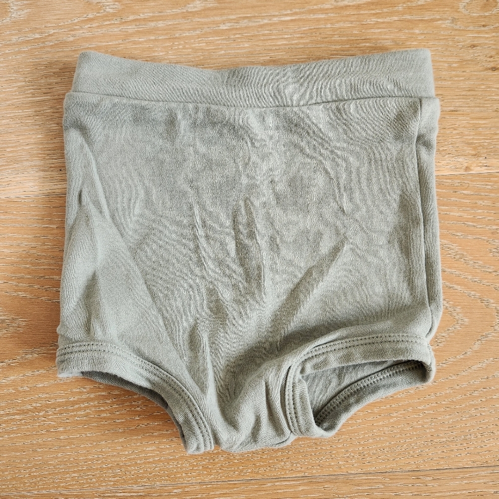 Kate Quinn sage green bloomer organic cotton sz 18-24mo